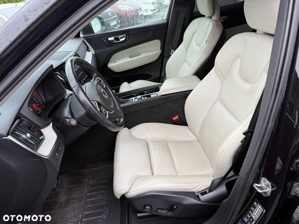 Volvo XC 60 D4 AWD Inscription - 4
