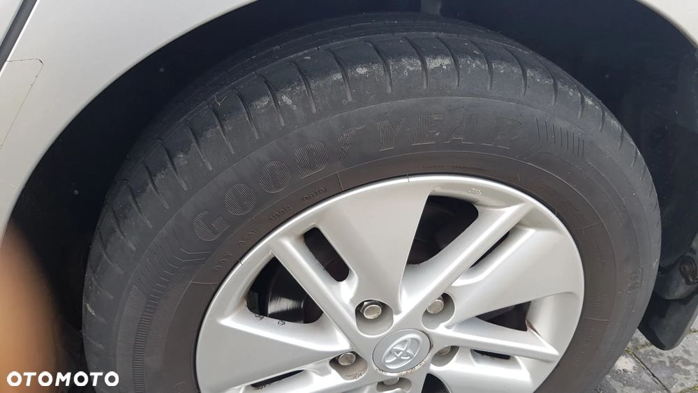 Toyota Auris 1.33 VVT-i Active - 8