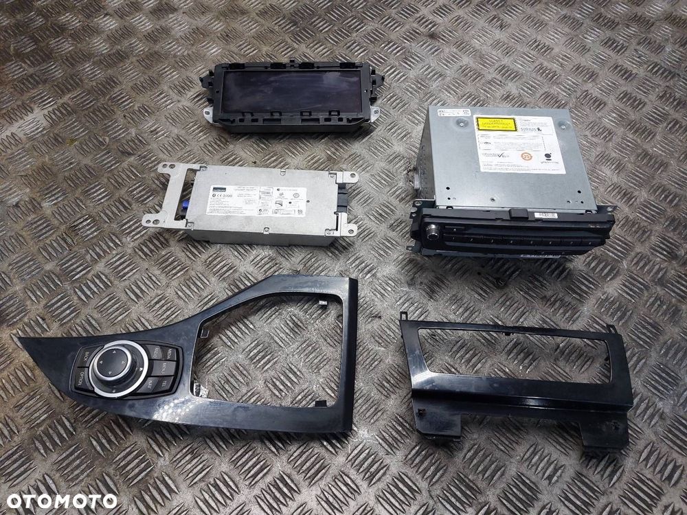 NAPĘD CZYTNIK NAWIGACJI WYŚWIETLACZ PANEL IDRIVE MODUŁ BLUETOOTH BMW X1 E84 - 1
