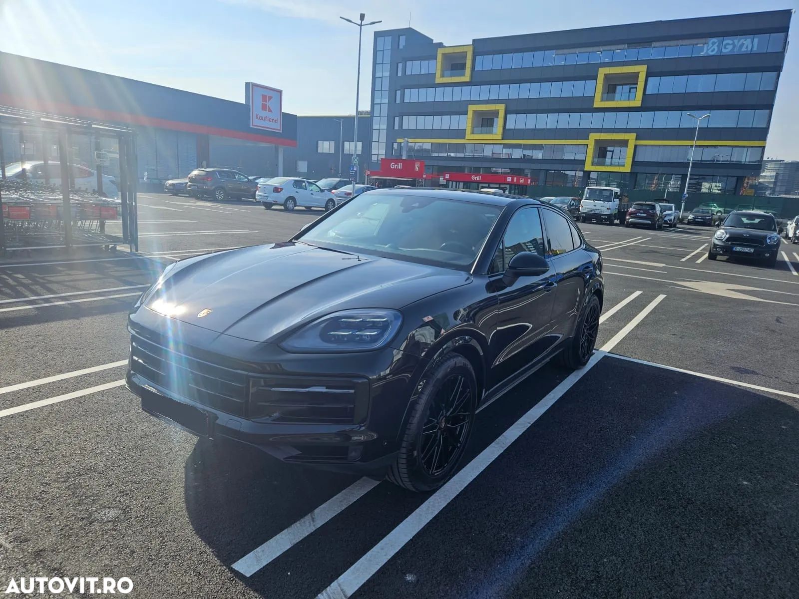 Porsche Cayenne Coupe Standard - 1