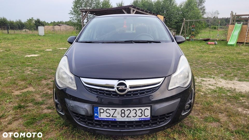 Opel Corsa 1.2 16V Cosmo - 2