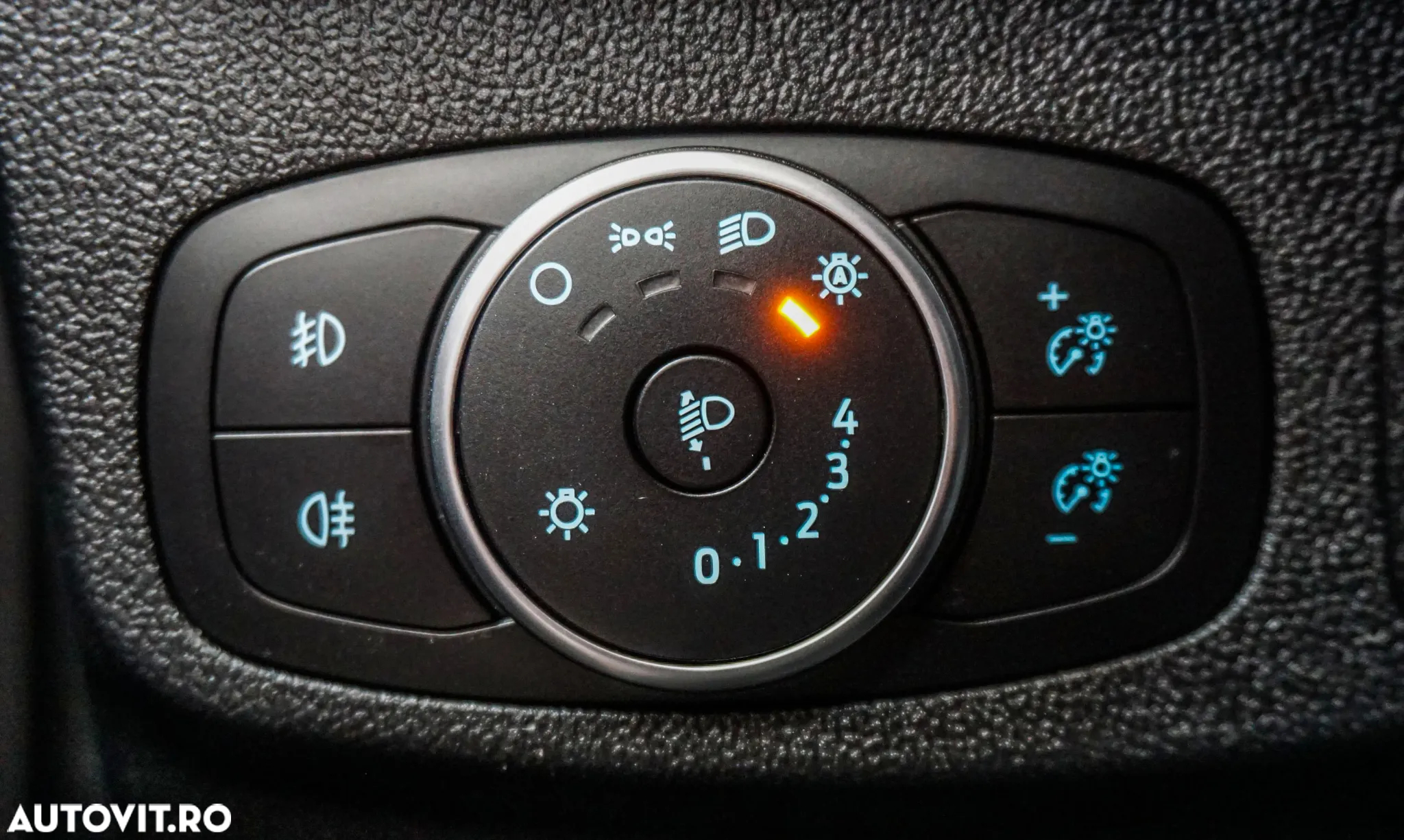 Ford Focus 1.5 EcoBlue Titanium - 37