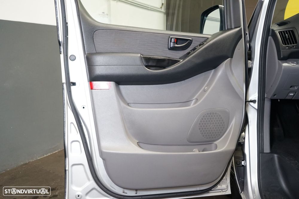Hyundai H-1 2.5 CRDi Travel Comfort - 13