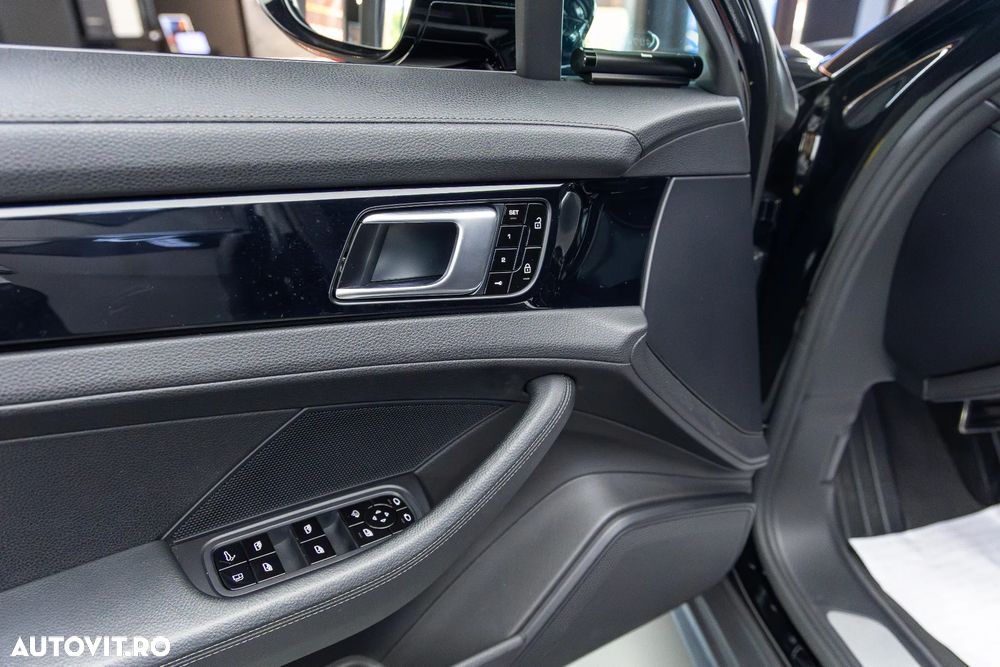 Porsche Panamera - 15