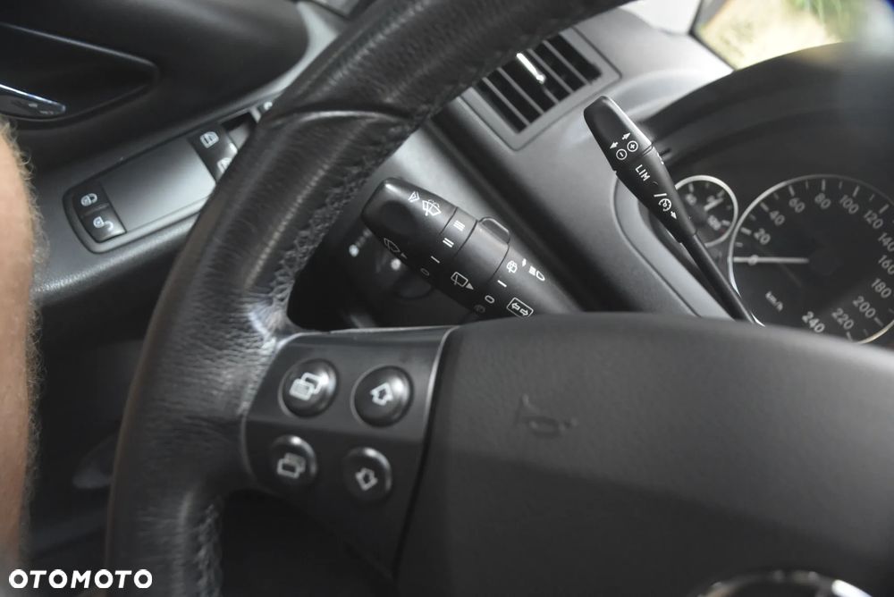 Mercedes-Benz Klasa A 180 CDI Autotronic Elegance Edition 10 - 14