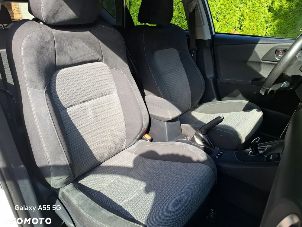 Toyota Auris 1.8 VVT-i Automatik Edition-S - 29