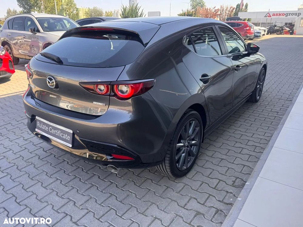 Mazda 3 - 7