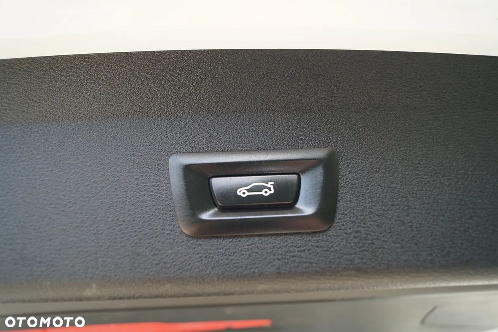 BMW X1 xDrive20d Sport Line - 27