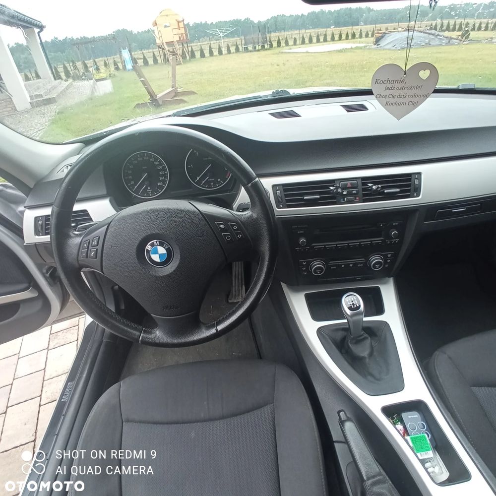BMW Seria 3 318d - 14