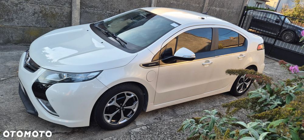 Opel Ampera - 2