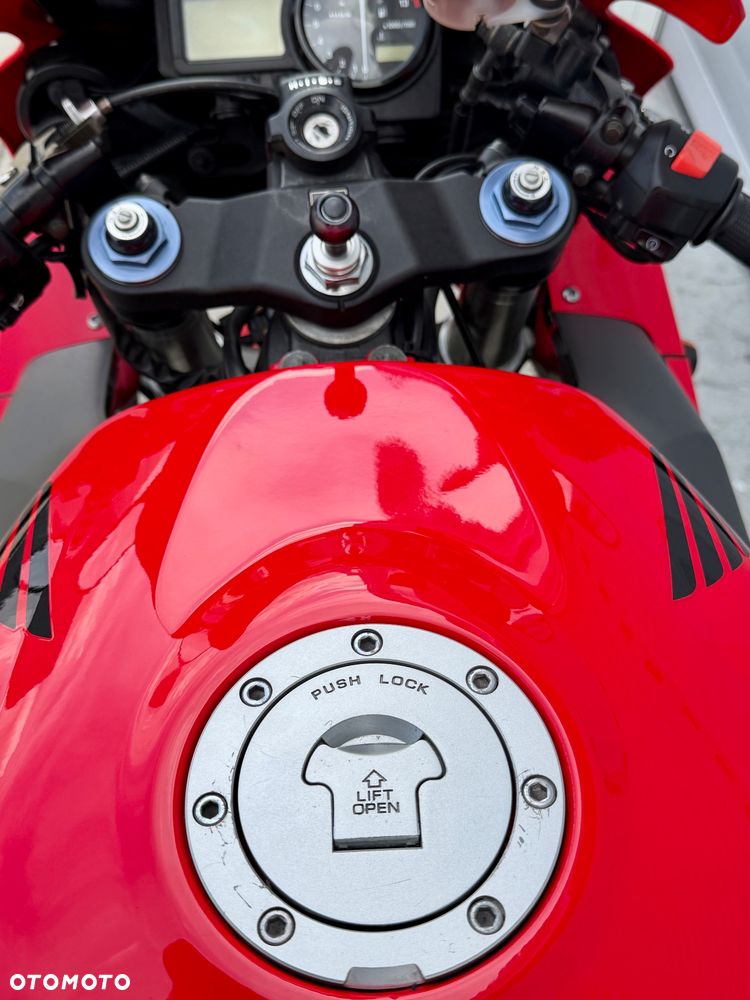 Honda CBR - 14