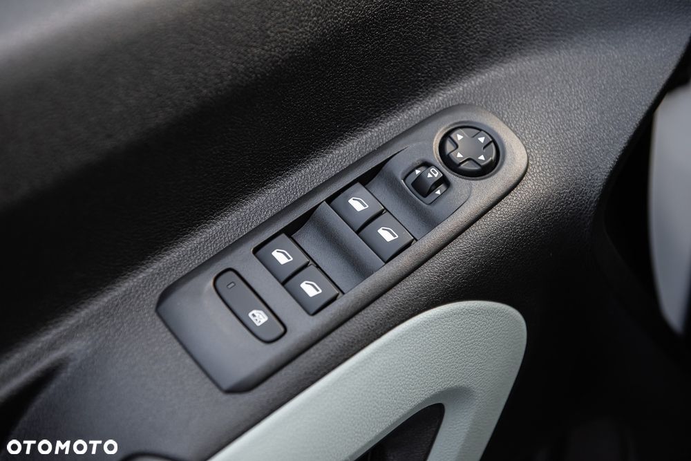 Citroën Berlingo XL BlueHDi 130 PLUS - 16