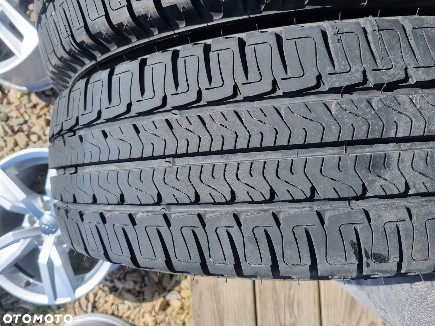 OPONY MICHELIN AGILIS CAMPING 225/75R16CP 116Q 2024r,8,5mm prawie nowe - 2