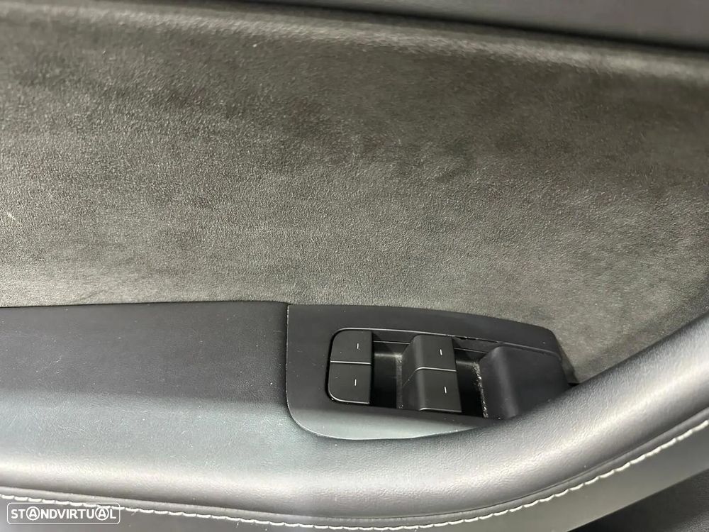 Tesla Model 3 Standard Range Plus RWD - 44