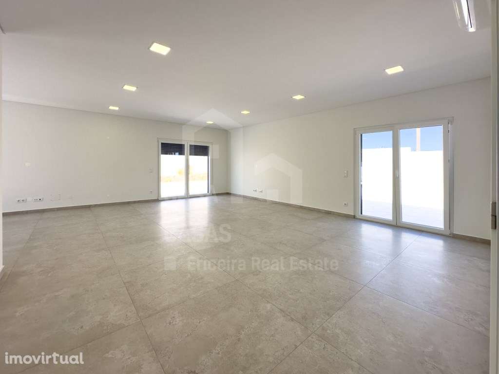 Vende Moradia T4 - Ericeira, A Casa das Casas - Grande imagem: 5/26