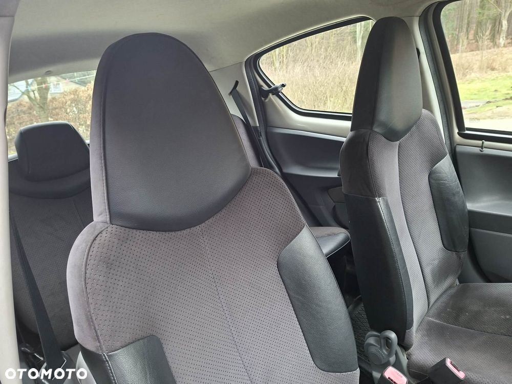 Toyota Aygo Standard - 12