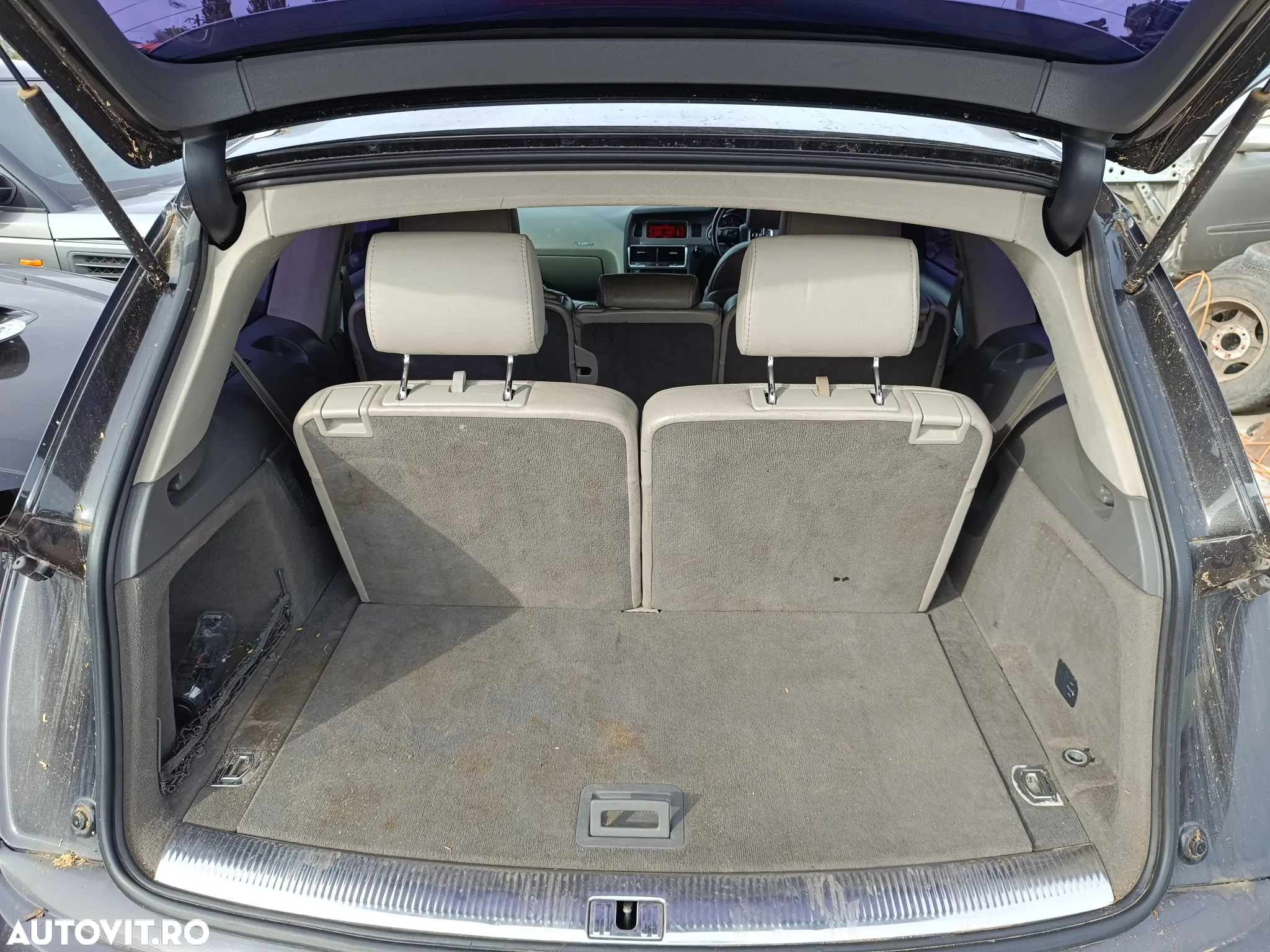Dezmembrez Audi Q7 3.0tdi BUG fabricație 2007 - 4