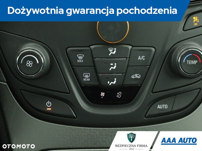 Opel Insignia - 11