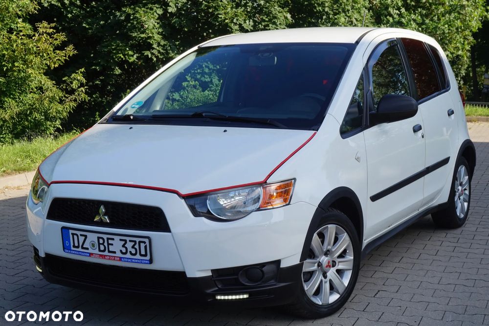 Mitsubishi Colt - 1