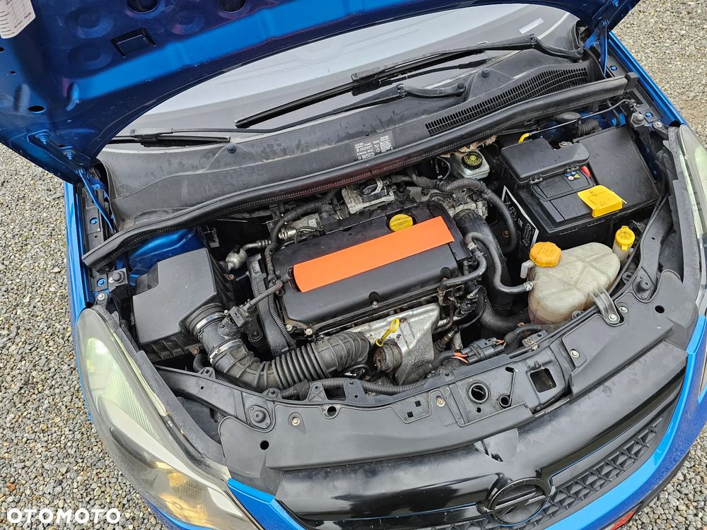 Opel Corsa 1.6 Turbo OPC - 12