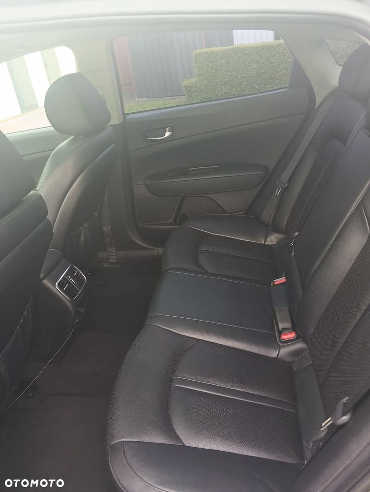Kia Optima - 10