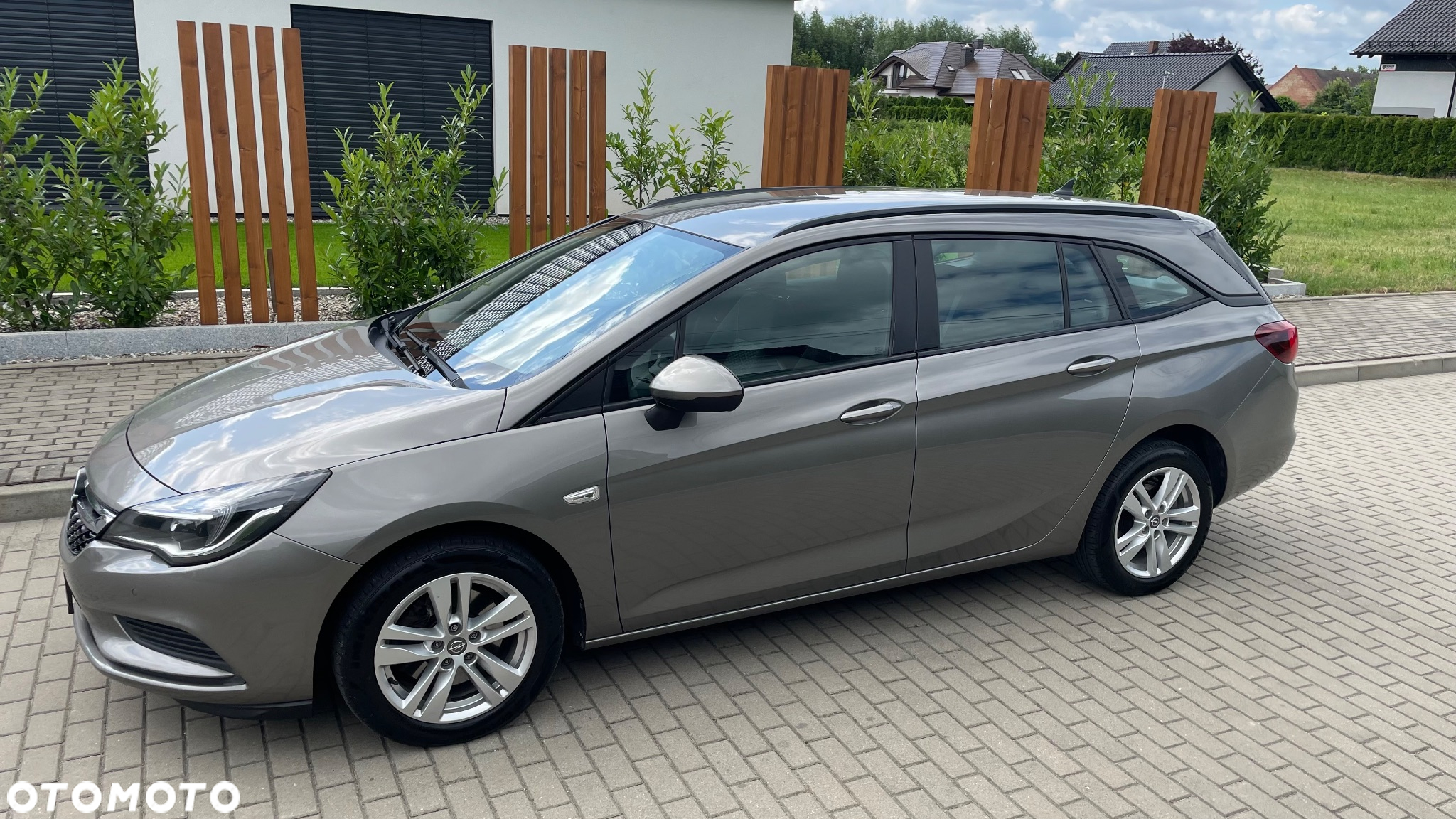 Opel Astra 1.6 CDTI Sports Tourer Active - 4