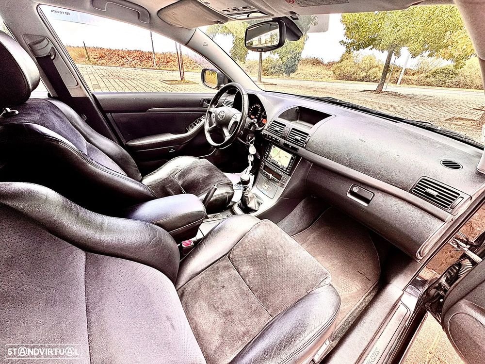 Toyota Avensis SW 2.2 D-CAT Sol+GPS - 6