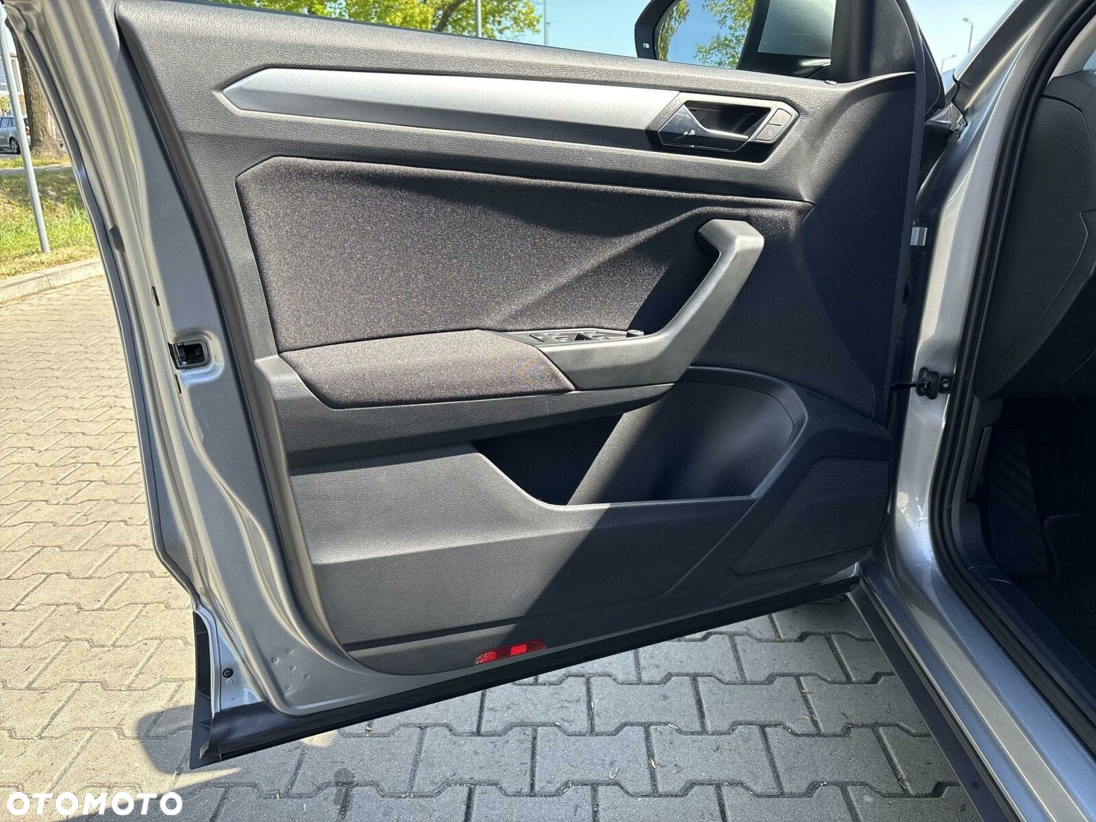 Volkswagen T-Roc - 15
