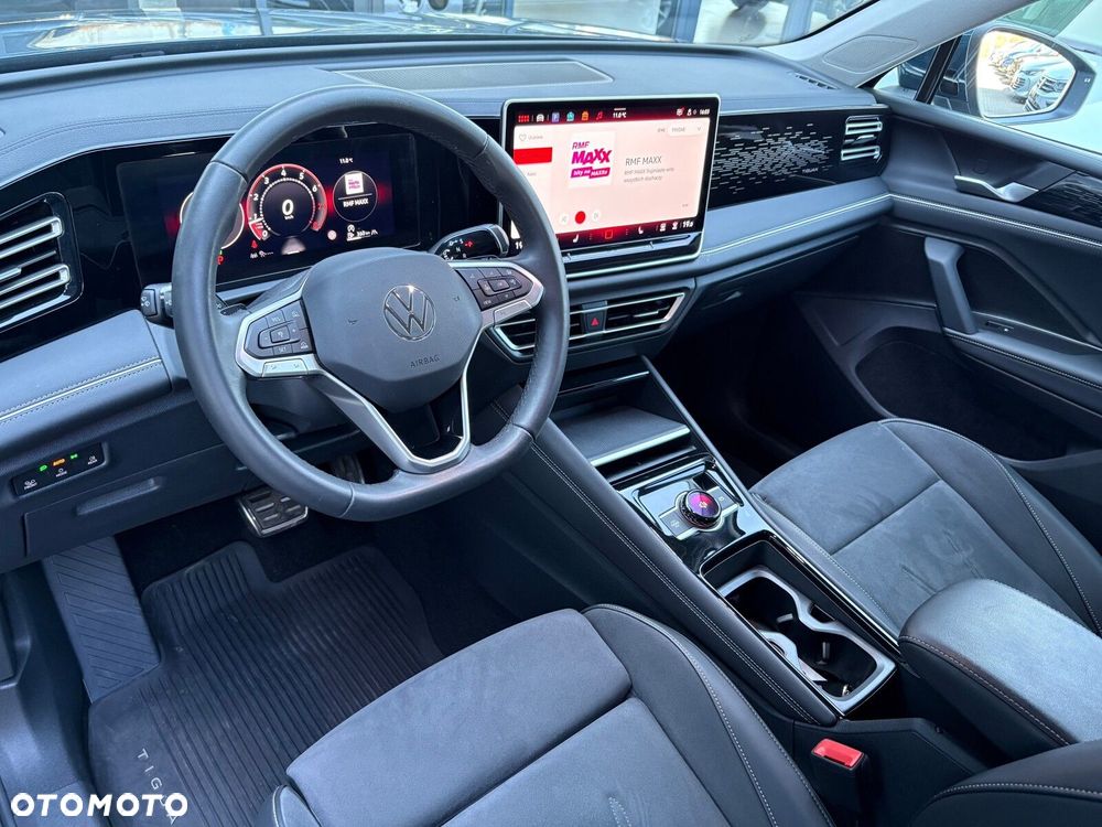 Volkswagen Tiguan - 11
