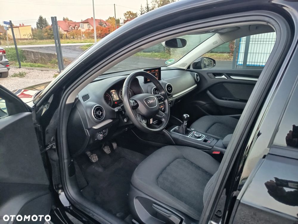 Audi A3 Sportback 1.6 TDI ultra Attraction - 15