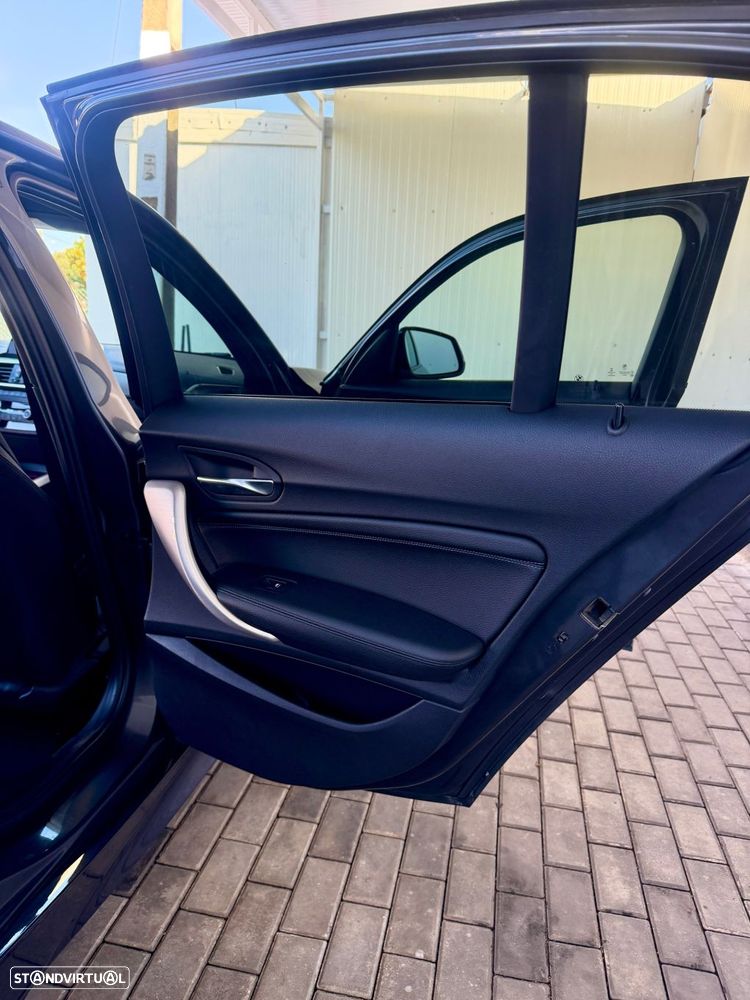 BMW 118 i Pack M Auto - 19