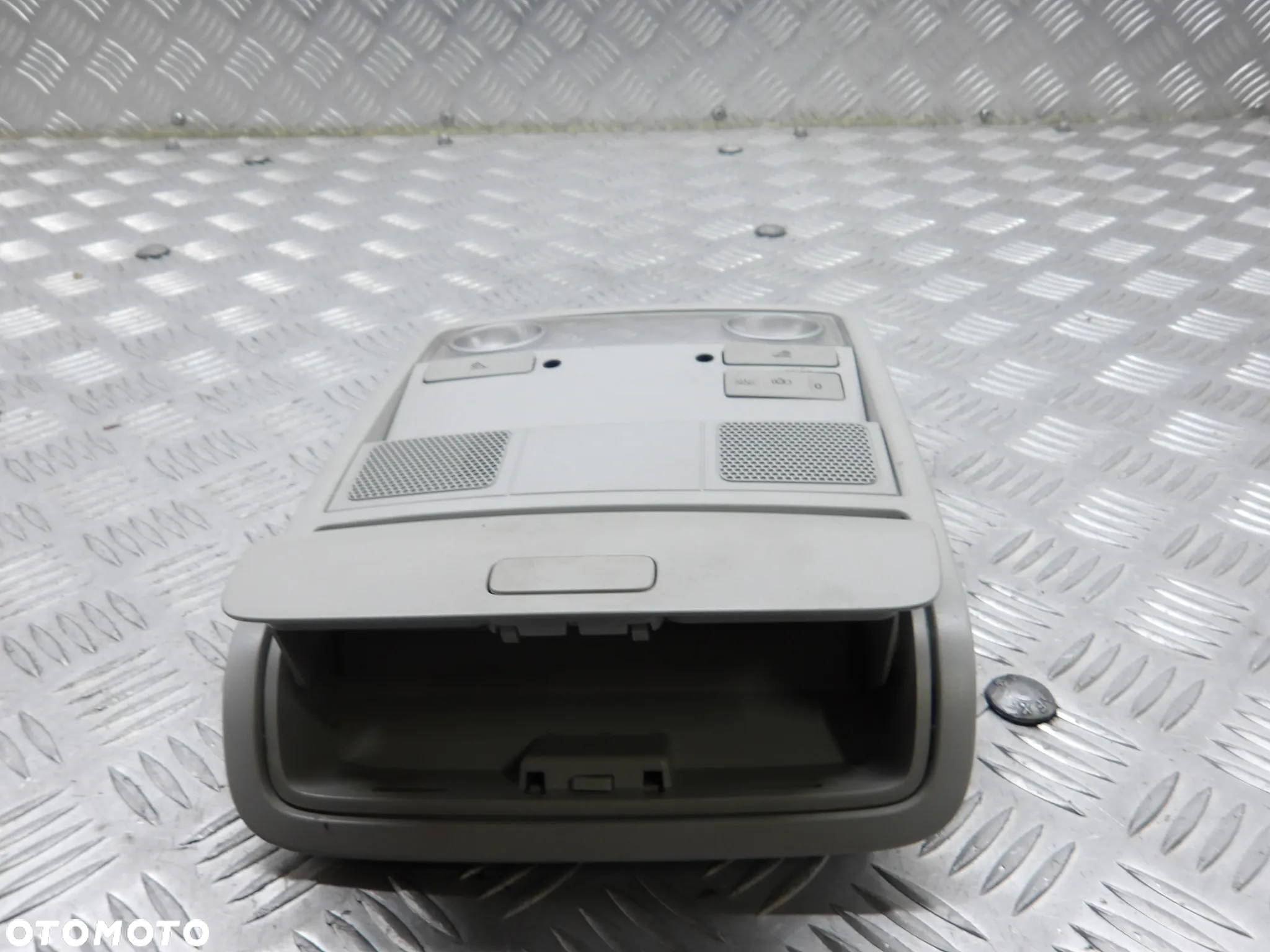 VW JETTA V 05-10 OŚWIETLENIE KABINY LAMPKA PODSUFITKI 1K0867489 - 2