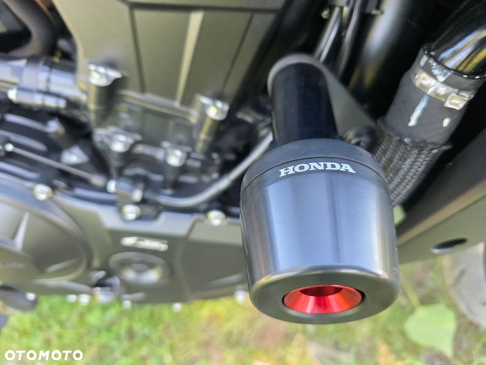 Honda Hornet - 12