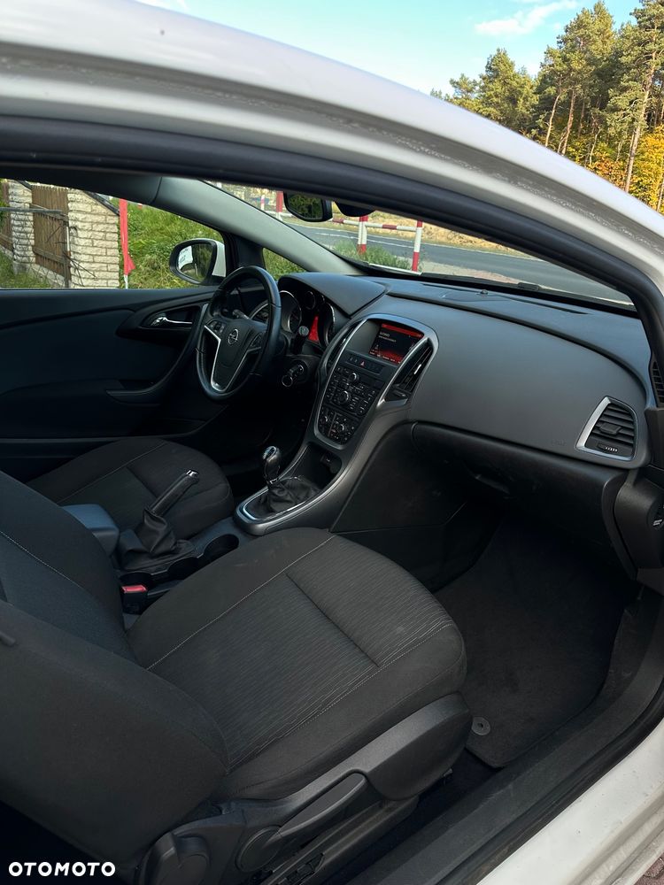 Opel Astra GTC 1.4 Turbo - 9