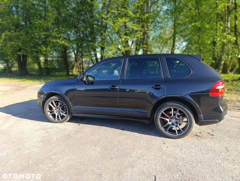 Porsche Cayenne Tiptronic S GTS - 8