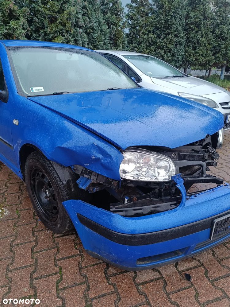 Volkswagen Golf IV 1.6 Comfortline - 3