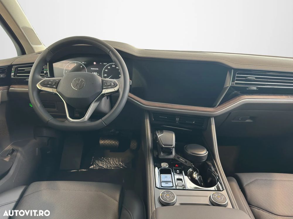 Volkswagen Touareg V6 TDI 4MOTION Elegance - 11