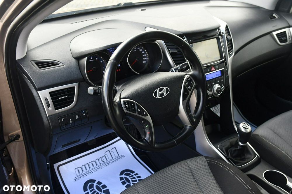 Hyundai i30 - 16
