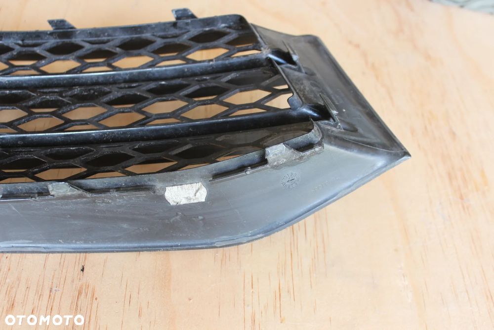 KRATKA ZDERZAKA LEWA AUDI RS5 8T 8T0807681F 2013 - 19