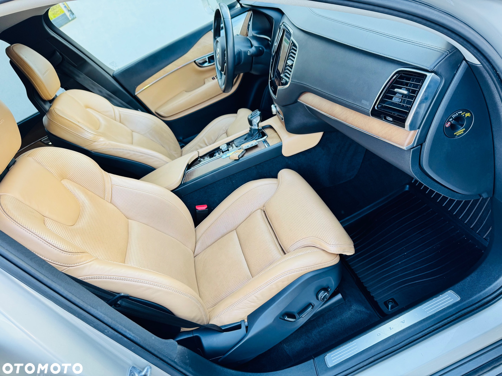 Volvo XC 90 D5 SCR AWD Inscription 7os - 18