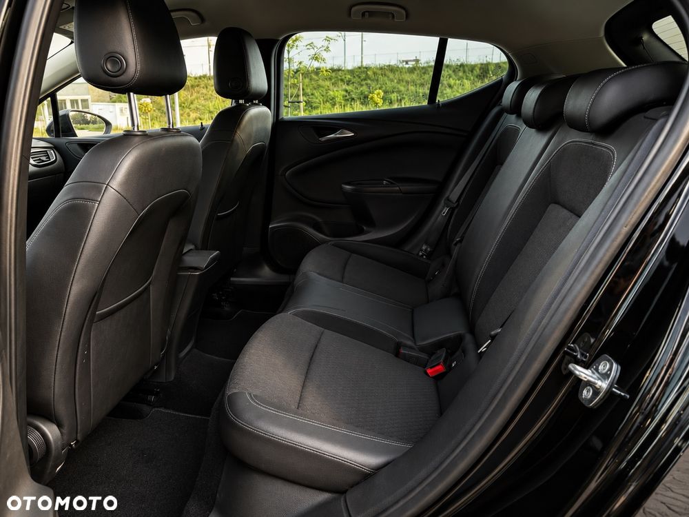 Opel Astra 1.4 Turbo Start/Stop Automatik Innovation - 10
