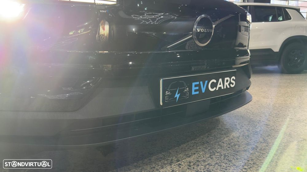 Volvo EX30 Single Motor Extended Range RWD Core - 46