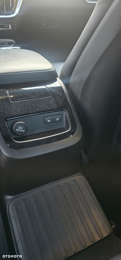 Volvo S60 T8 Twin Engine AWD Geartronic RDesign - 18
