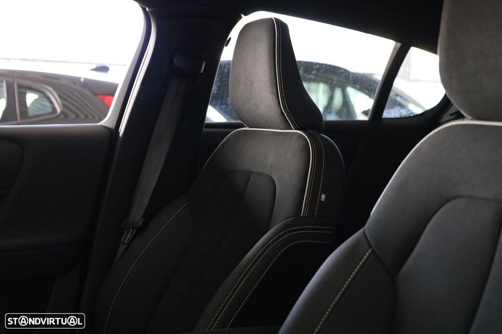 Volvo C40 Recharge Extended Range Plus - 9