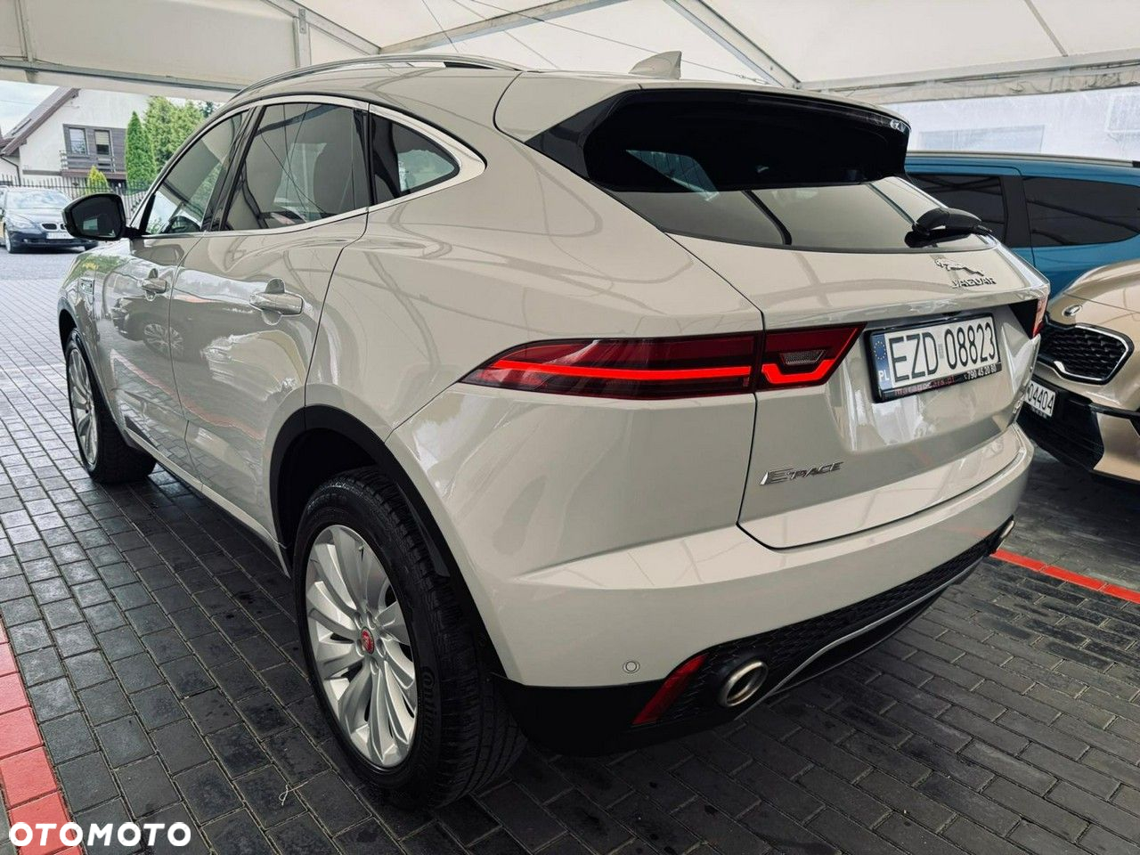 Jaguar E-Pace - 17
