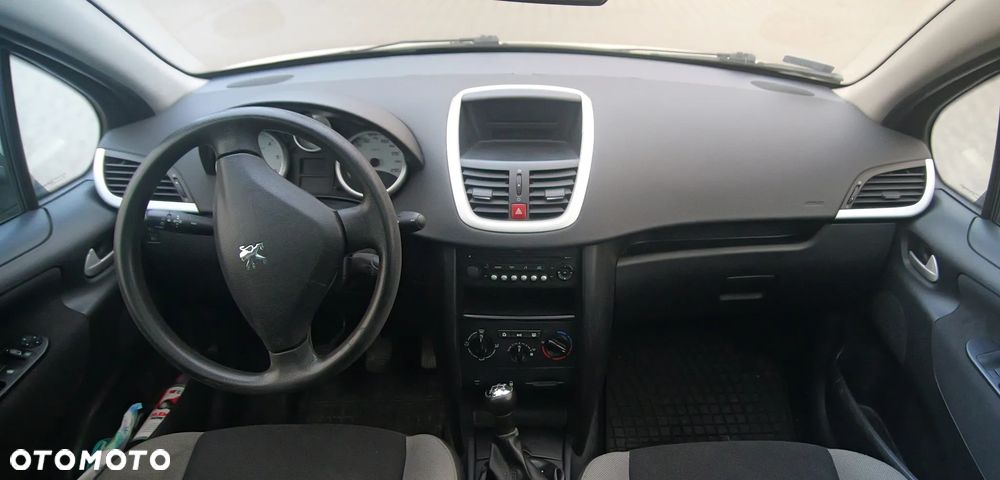 Peugeot 207 1.6 HDi - 5