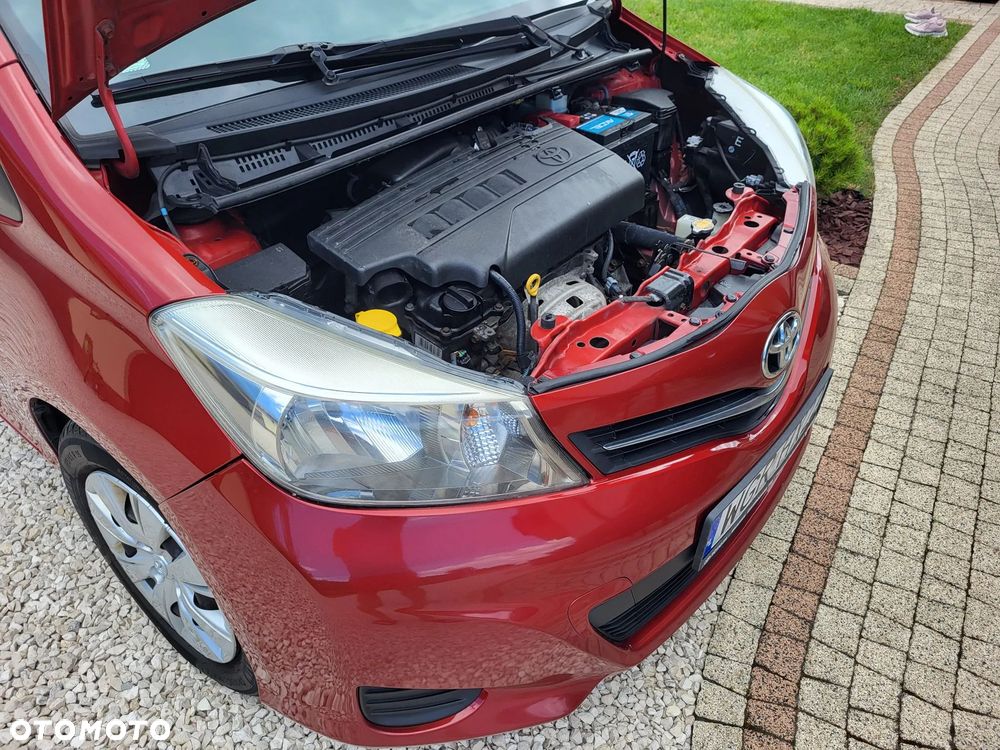 Toyota Yaris 1.33 Premium - 12