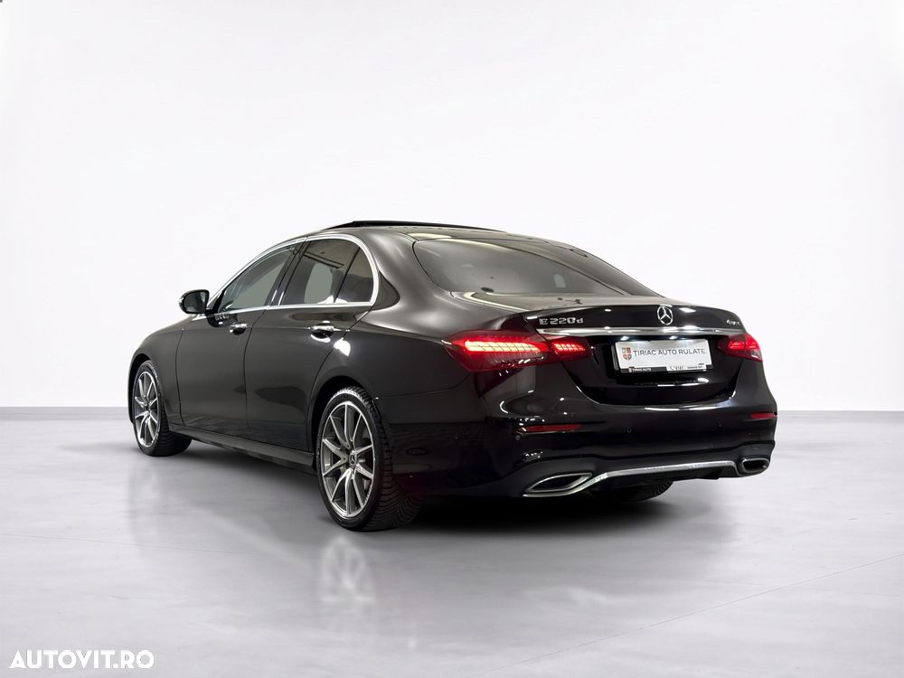 Mercedes-Benz E 220 d 4MATIC 9G-TRONIC AMG Line - 4
