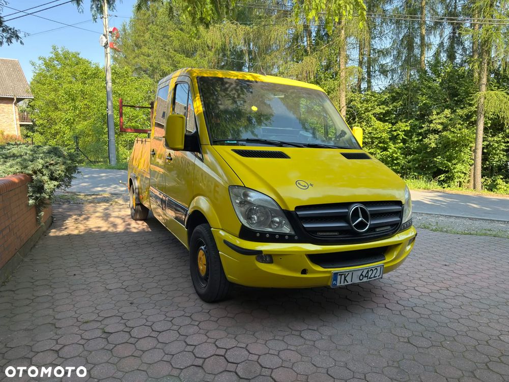 Mercedes-Benz Sprinter - 1
