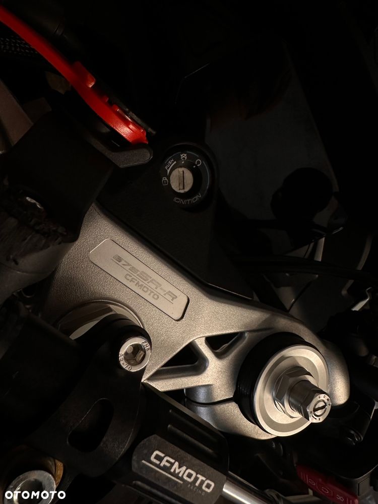CFMoto 675SR - 14